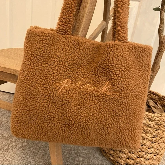 PINK Victoria's Secret Teddy Bear Sherpa Tote - Picture 3 of 11
